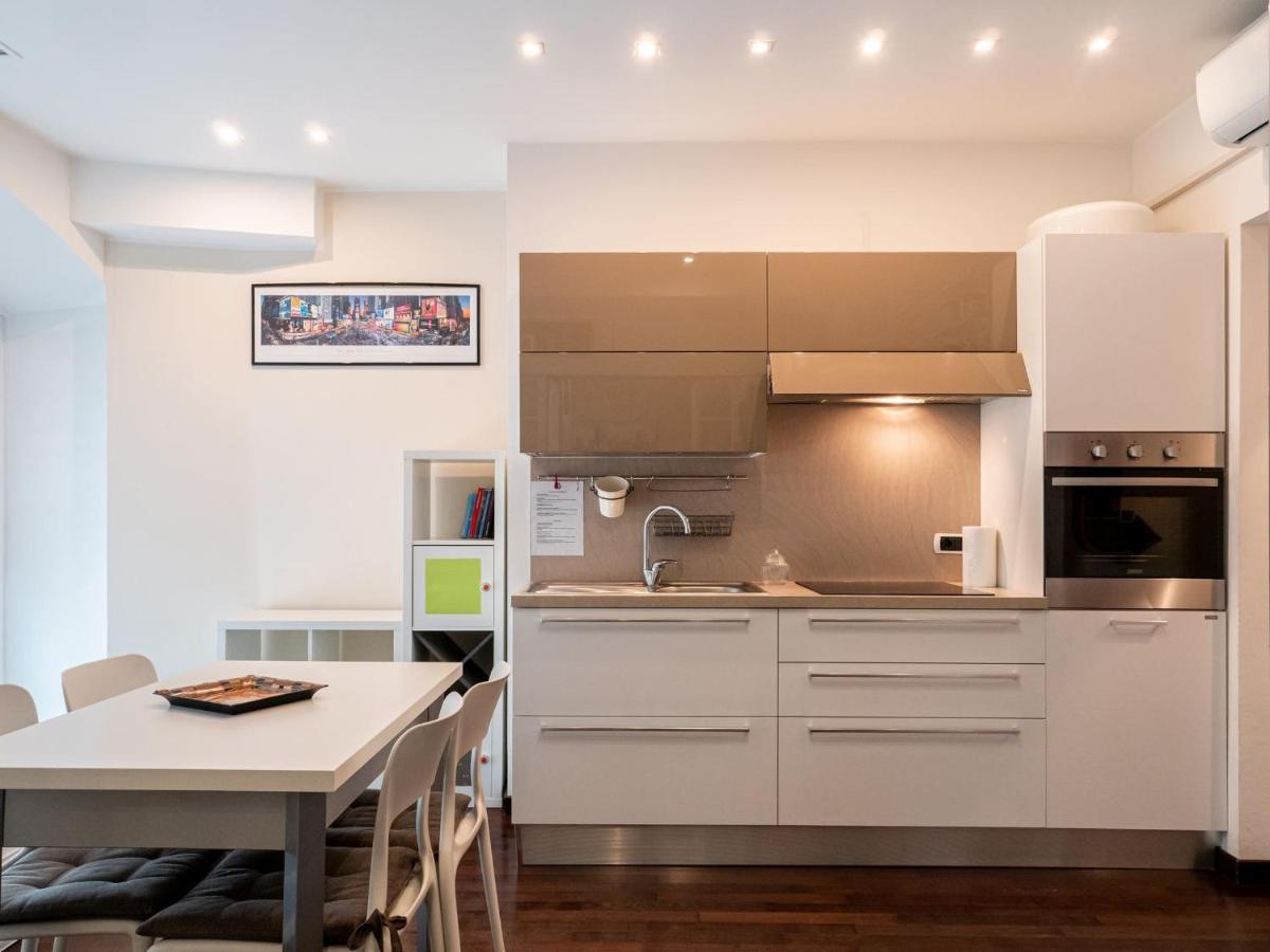 The Best Rent - Modern Duomo Apartment Milán Exteriér fotografie