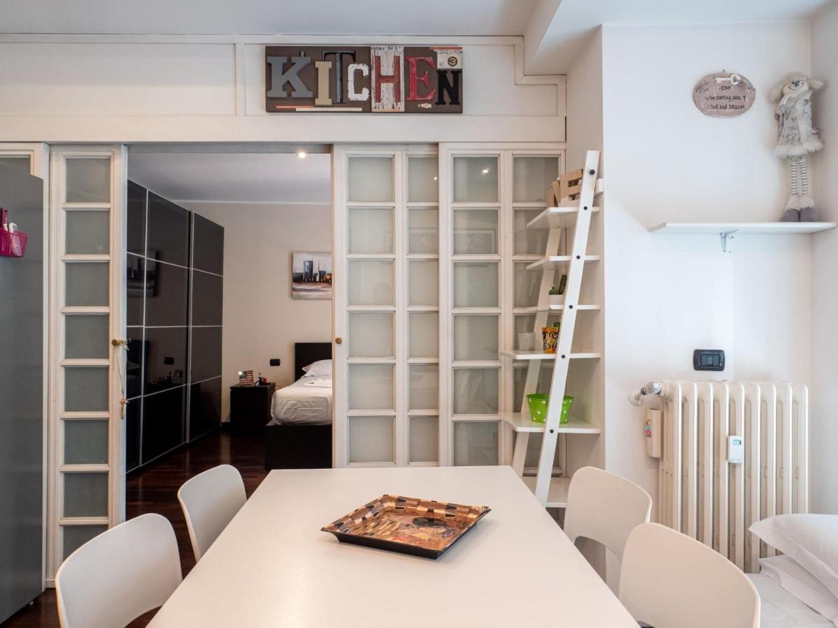 The Best Rent - Modern Duomo Apartment Milán Exteriér fotografie